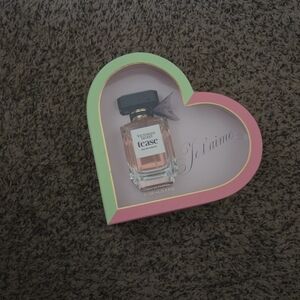 Victoria's Secret Tease Heart Gift Box - Pink & Mint
